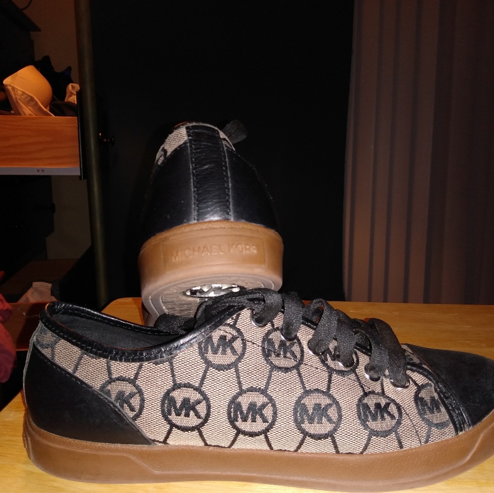 Michael KORS